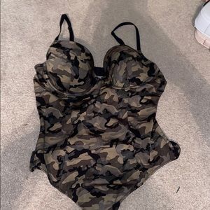 la senza camo/army bodysuit
